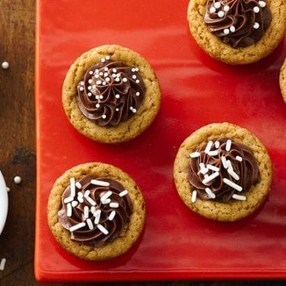 Snickers Chocolate Cookie Cups