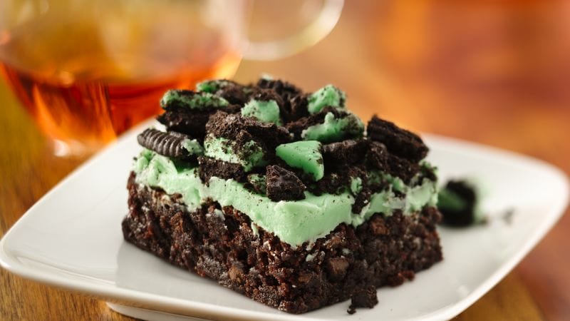 Fudge-Mint Oreo Cookie Bars