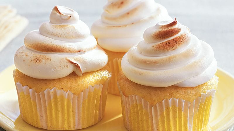 Lemon Meringue Surprise Cupcakes