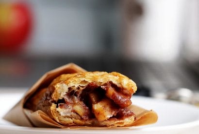 Thumbnail for Delicious Baked Apple Pie Pockets