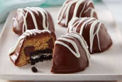 Thumbnail for Yummy OREO Stuffed Chocolate Chip Cookie Bombs