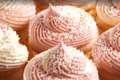 Thumbnail for Bake Moscato Cupcakes You Can Show Off