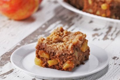Thumbnail for Love These Apple Crumble Blondies