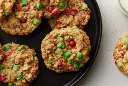 Thumbnail for Now You Can Have Your Cookie Baked In Time For Christmas With These Easy Holiday Oatmeal Cookies