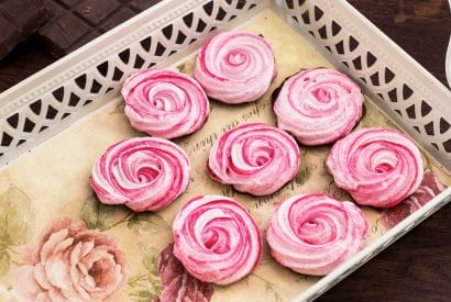 Thumbnail for Great Tips To Master These Chocolate Meringue Roses.. So Pretty
