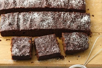 Thumbnail for How To Take The Headache Out Of A Sweet Treat With These Skinny Chocolate Lovers’ Brownies