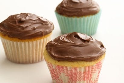 Thumbnail for A  Simple No-Fuss Cupcake Recipe With These Skinny Chocolate Frosted Cupcakes