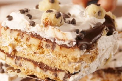 Thumbnail for Heaven With This Cookie Dough Lasagna