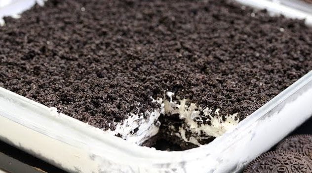EASY FROZEN OREO DESSERT