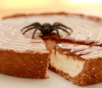 Try This No-Bake TWIX Pie For New Year