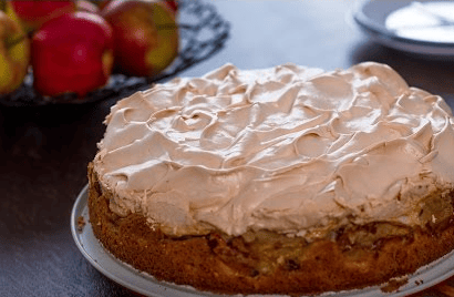Thumbnail for Make This Tasty And Beautiful Looking Apple Meringue Cake Recipe