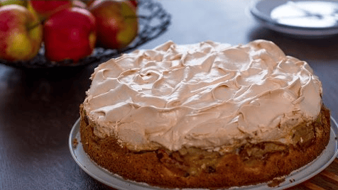 Make This Tasty And Beautiful Looking Apple Meringue Cake Recipe