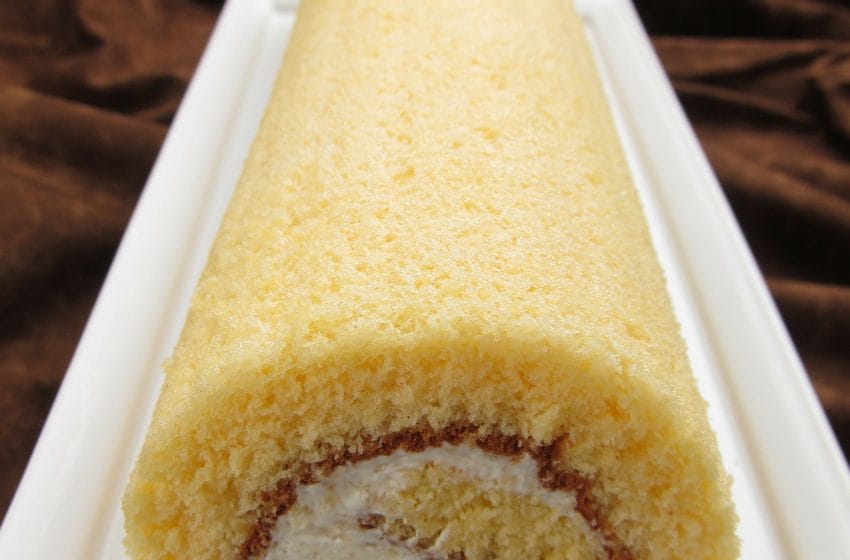 Vanilla Cake Roll with Mascarpone Cream Recipe