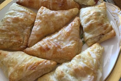 Thumbnail for Easy Caramel Apple Turnover Recipe