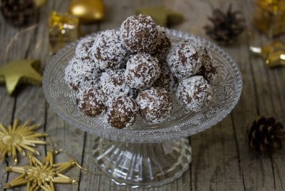 Thumbnail for Coconut Rum Balls Recipe