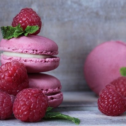 Raspberry Macarons with White Chocolate Butter Cream Filling Recipe