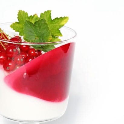 Vanilla and Red Currant Panna Cotta Recipe